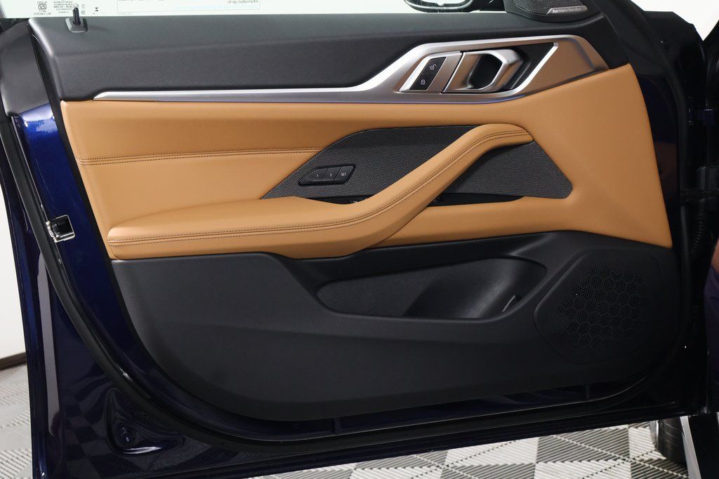 Thumbnail: 2026 BMW i4 - 7