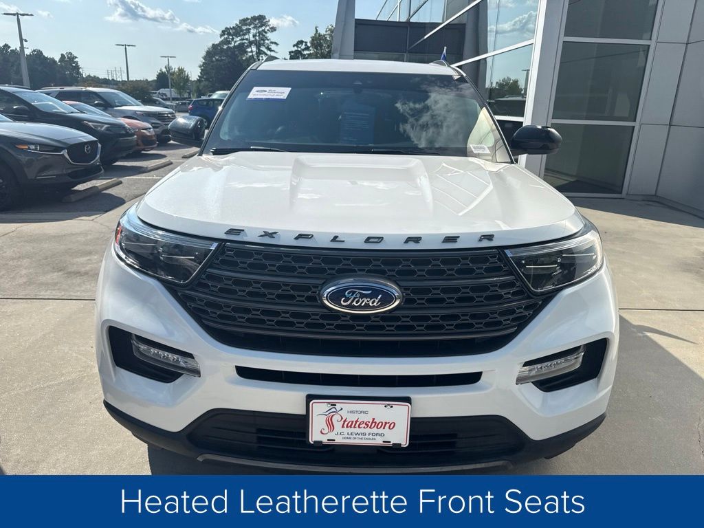2024 Ford Explorer XLT