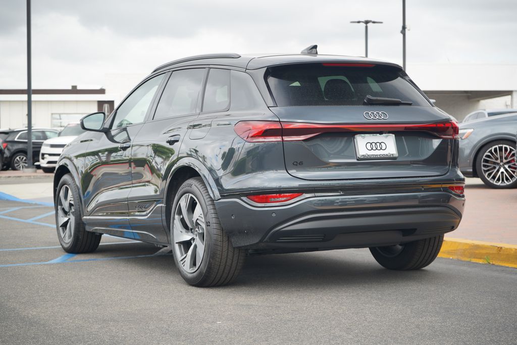 2025 Audi Q6 e-tron Premium 3