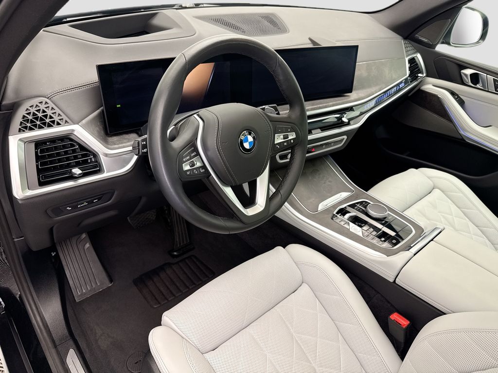 Thumbnail: 2026 BMW X5 - 9