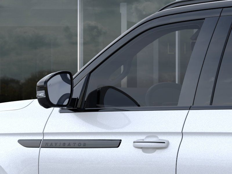 Thumbnail: 2026 Lincoln Navigator L - 20