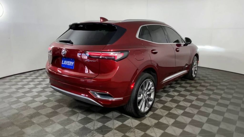 2022 Buick Envision Avenir 8