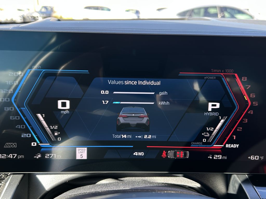 Thumbnail: 2026 BMW M5 - 20