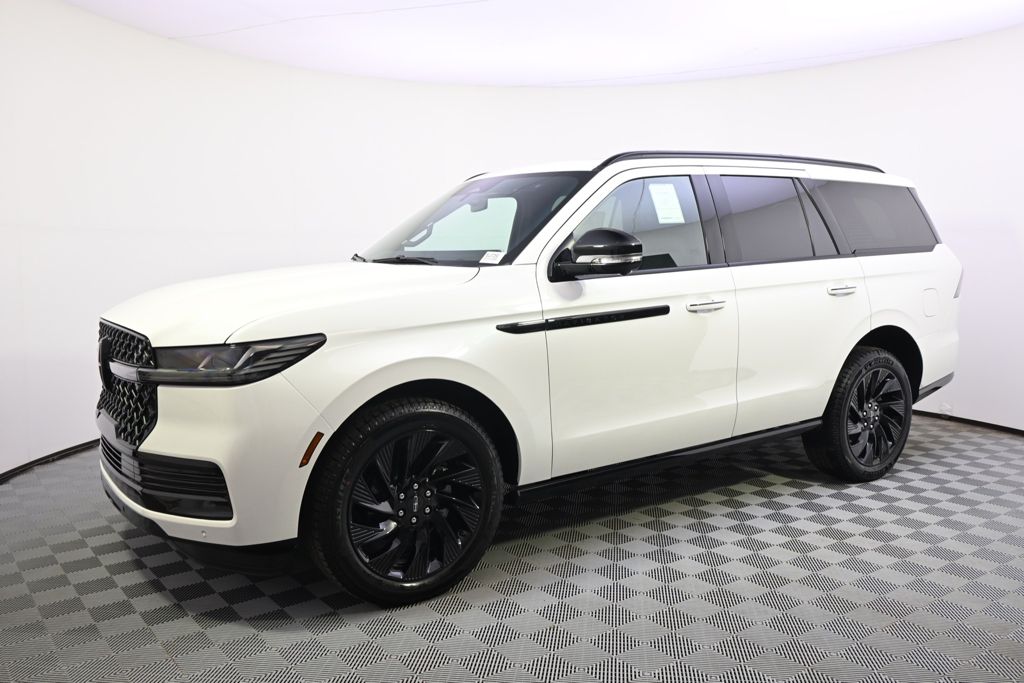 New 2026 White Lincoln Reserve image 2