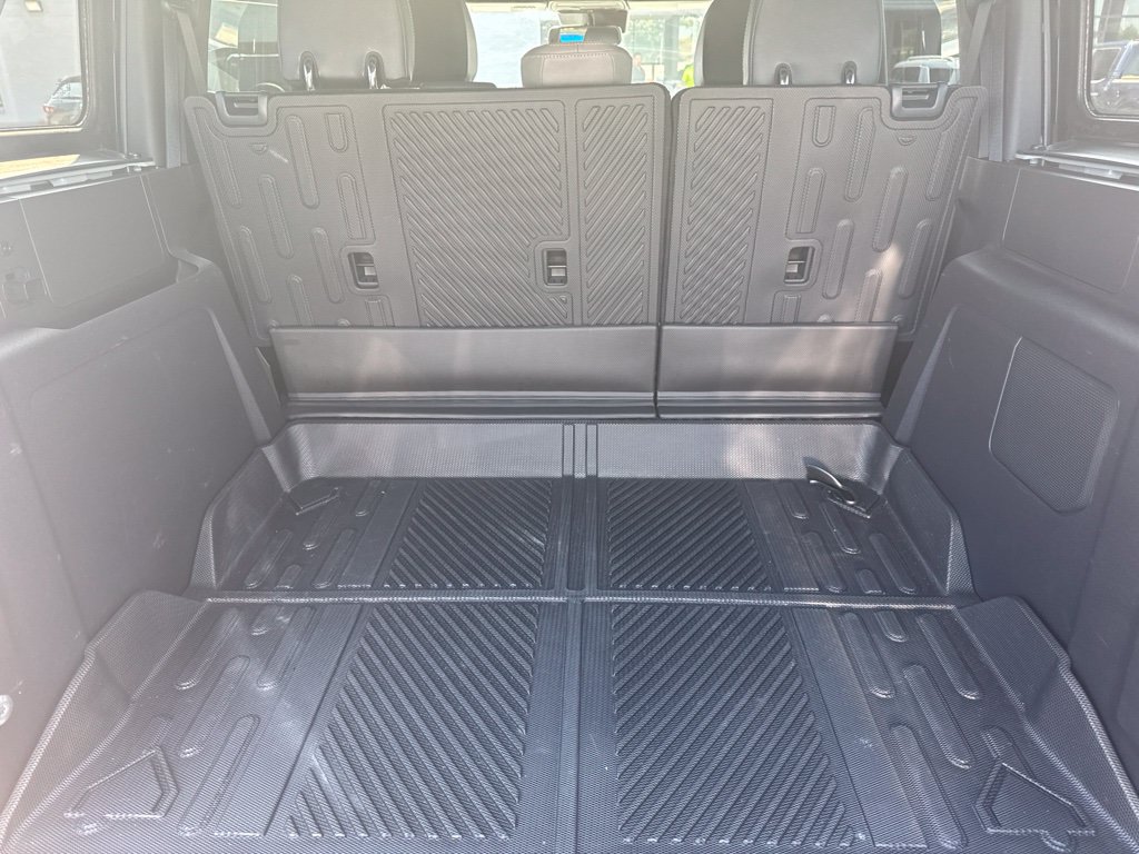 Used 2022 Green Ford Outer Banks image 19