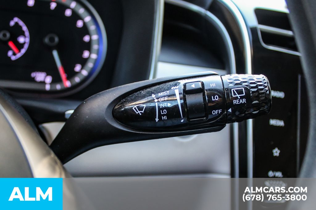 Used 2024 Silver Hyundai SEL image 30