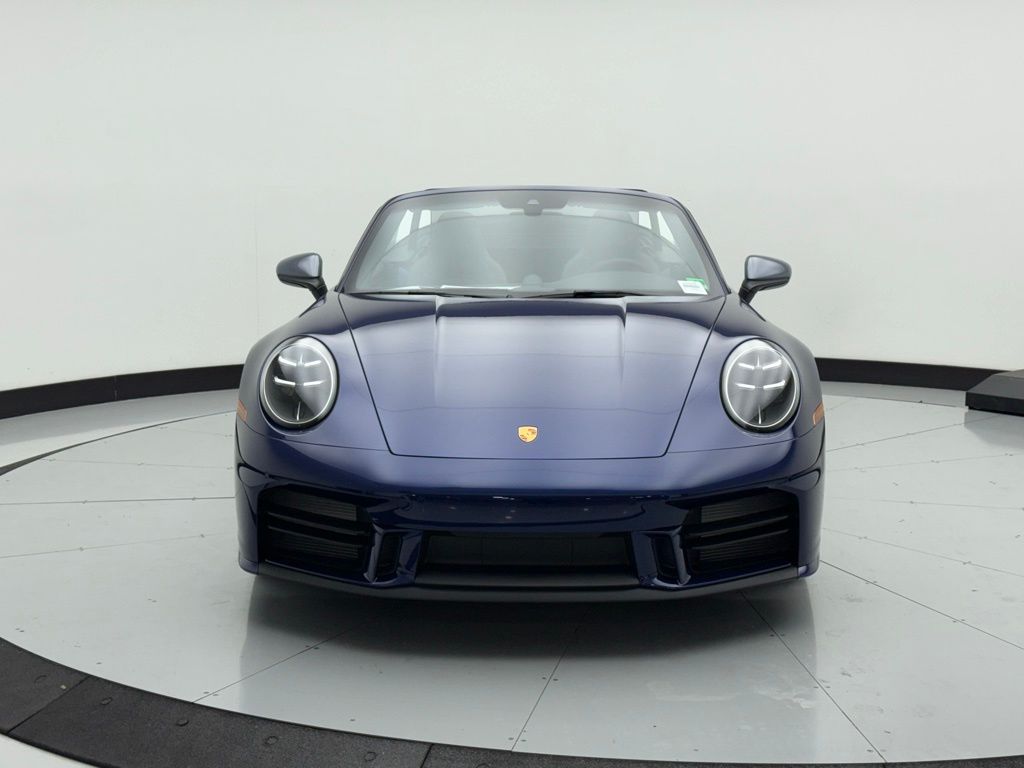 Thumbnail: 2025 Porsche 911 - 6