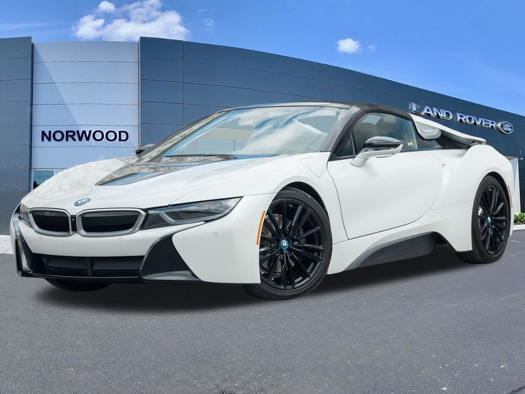 Crystal White Pearl Metallic w/Frozen Gray Accent 2019 BMW i8 Convertible All-Wheel Drive 6-Speed Automatic