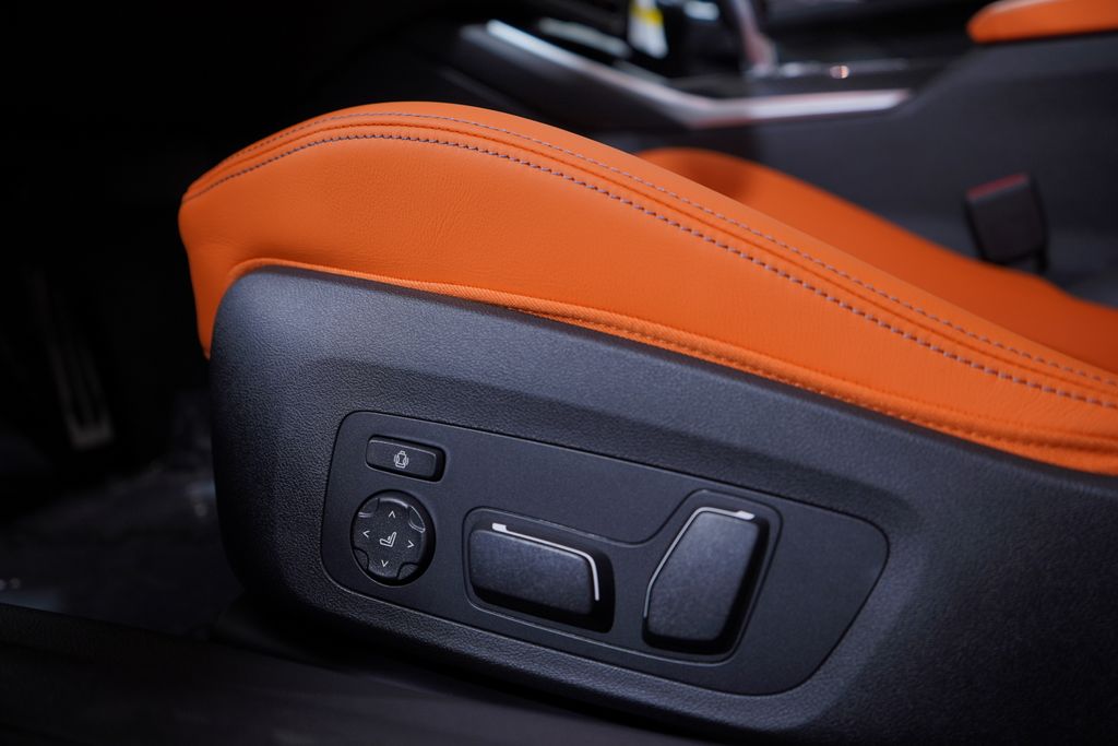 Thumbnail: 2026 BMW M4 - 17