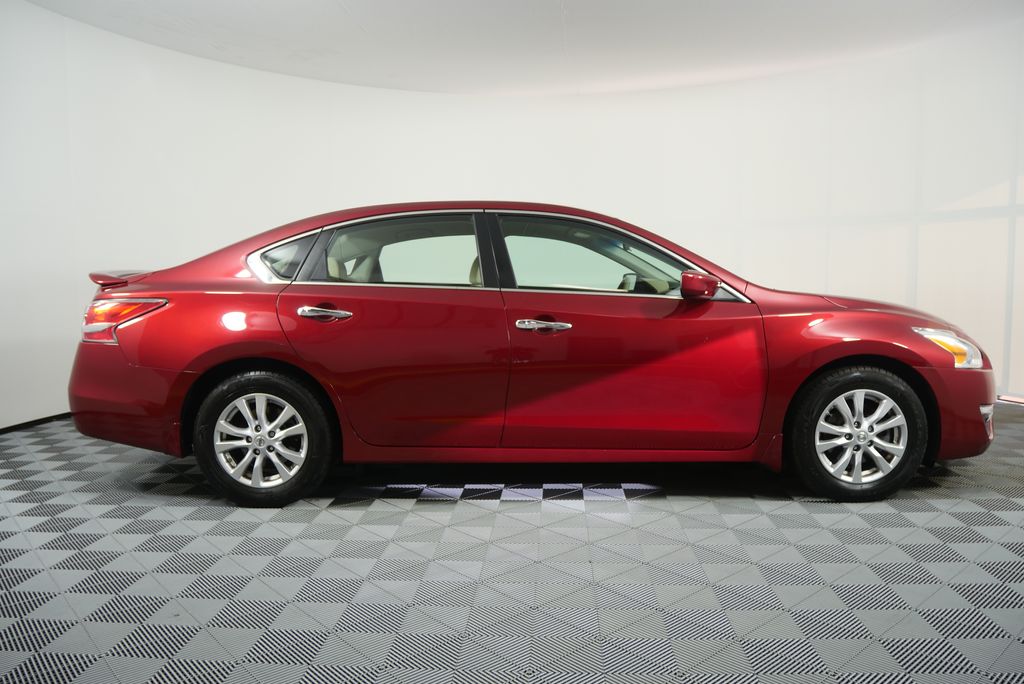 Thumbnail: 2014 Nissan Altima - 2