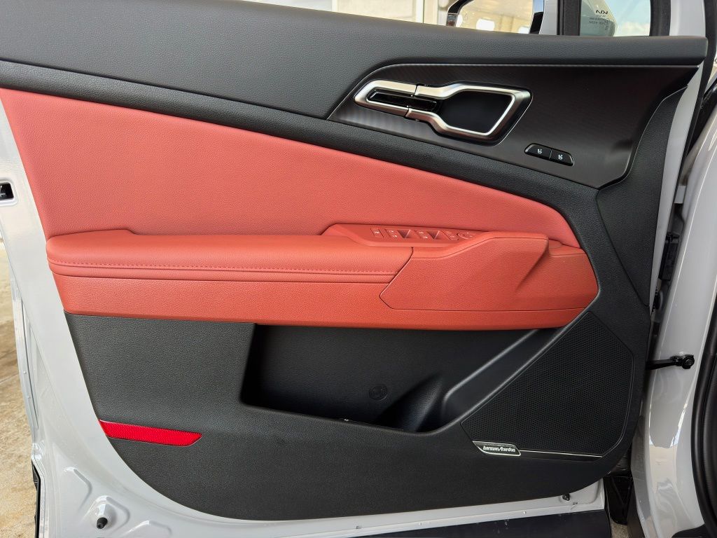 2027 Kia Sportage Hybrid SX-Prestige Gray at Community Kia