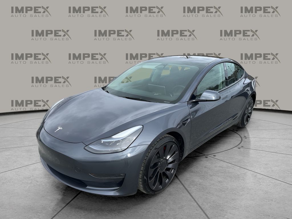 2023 Tesla Model 3 Performance's photo