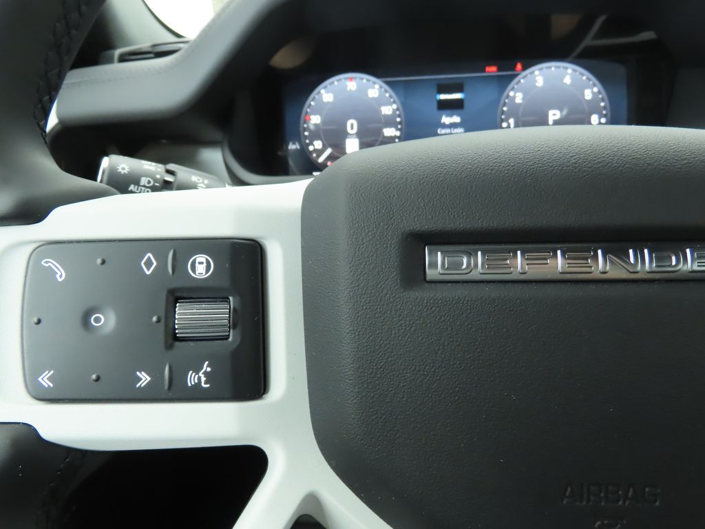 2025 Land Rover Defender 110 11