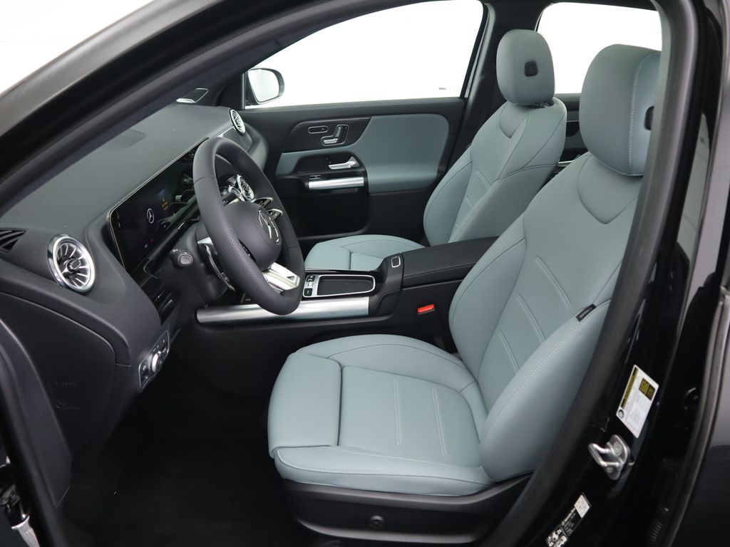 Thumbnail: 2026 Mercedes-Benz GLA - 21