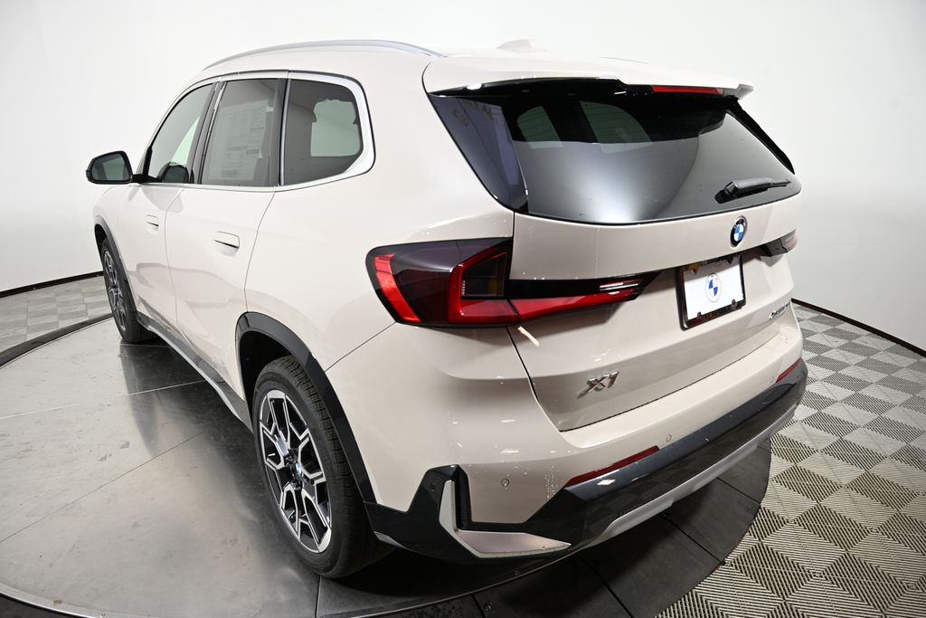 Thumbnail: 2026 BMW X1 - 3