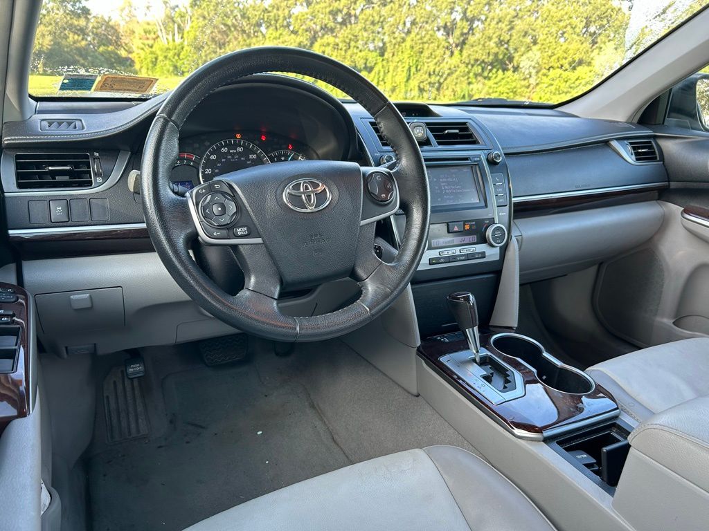 Thumbnail: 2013 Toyota Camry - 12