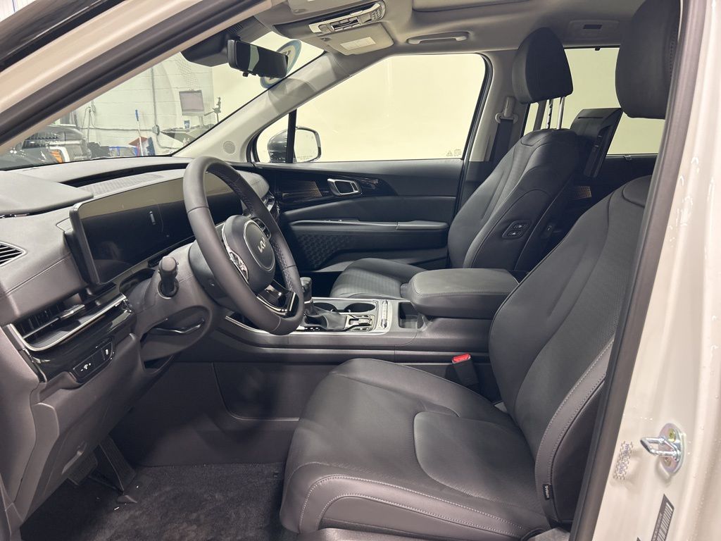 new 2026 Kia Carnival car, priced at $54,385