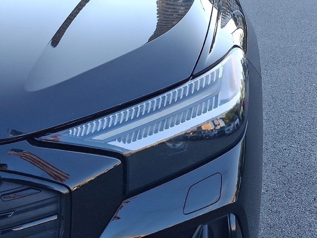 Thumbnail: 2023 Audi Q4 e-tron - 9