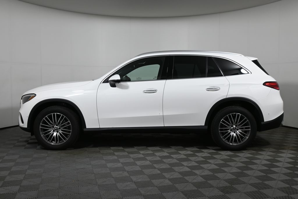 Thumbnail: 2025 Mercedes-Benz GLC - 2