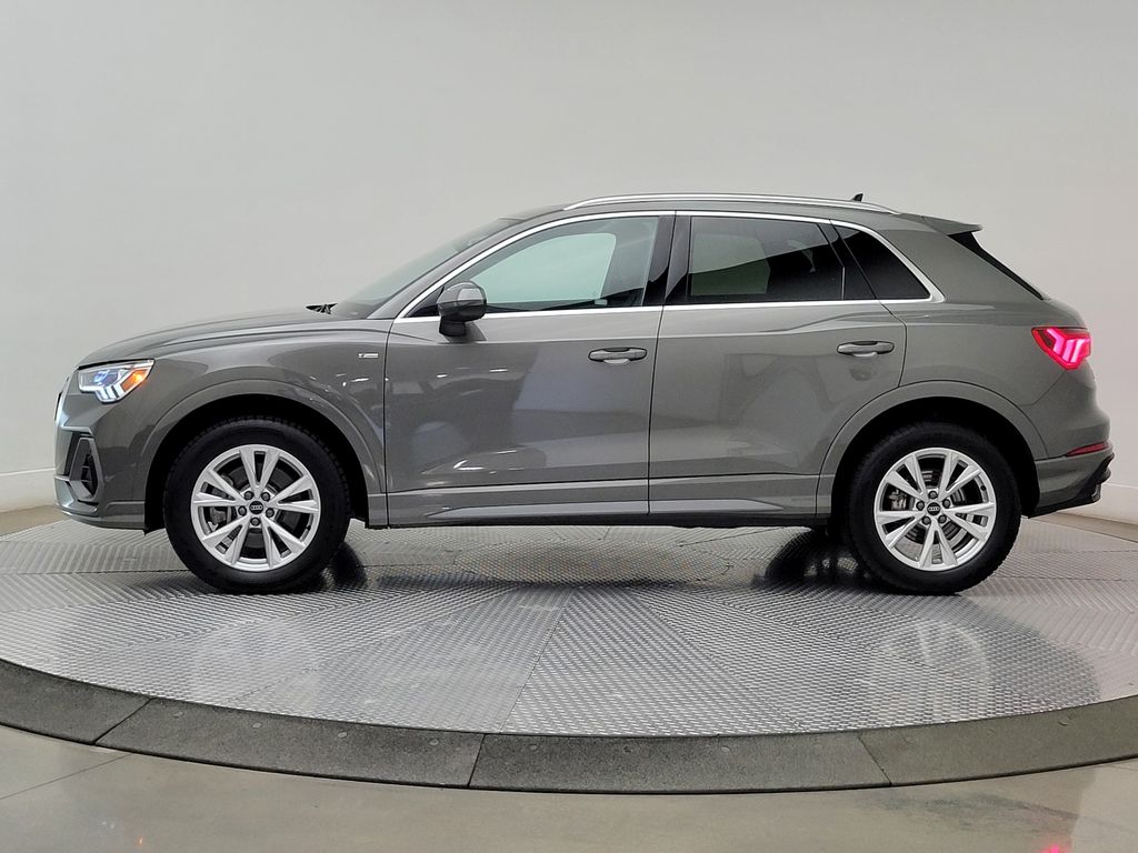 Thumbnail: 2023 Audi Q3 - 3