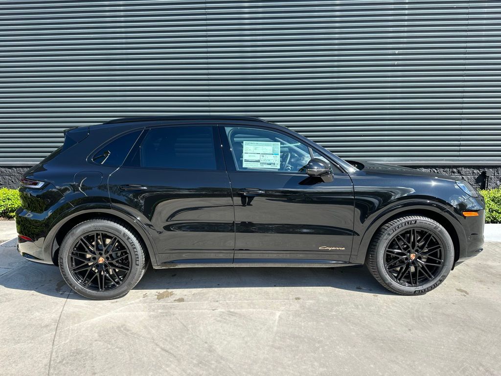 Thumbnail: 2026 Porsche Cayenne - 8