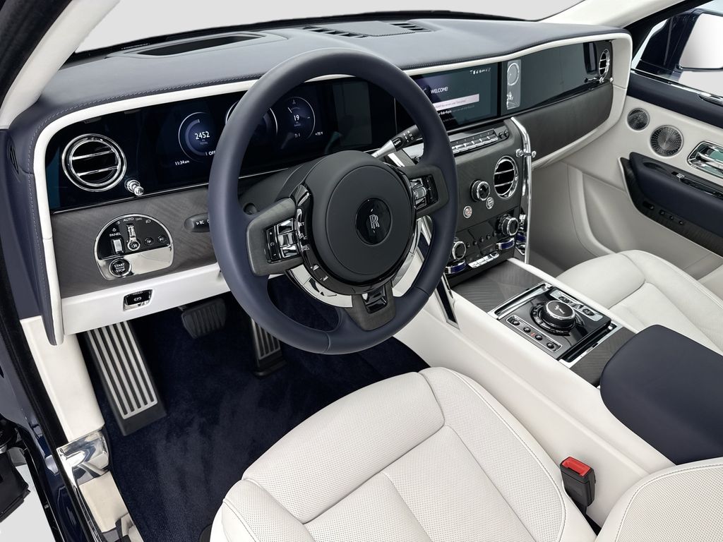 Thumbnail: 2026 Rolls-Royce Cullinan - 9