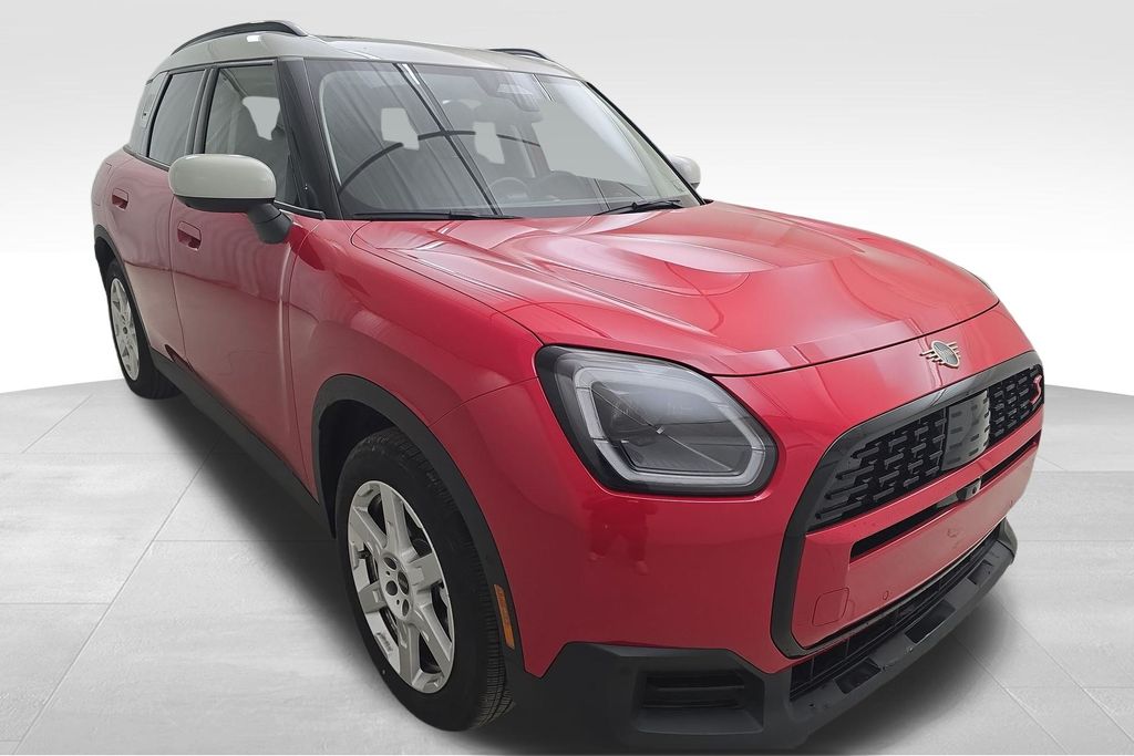 2025 Mini Countryman Base photo 2