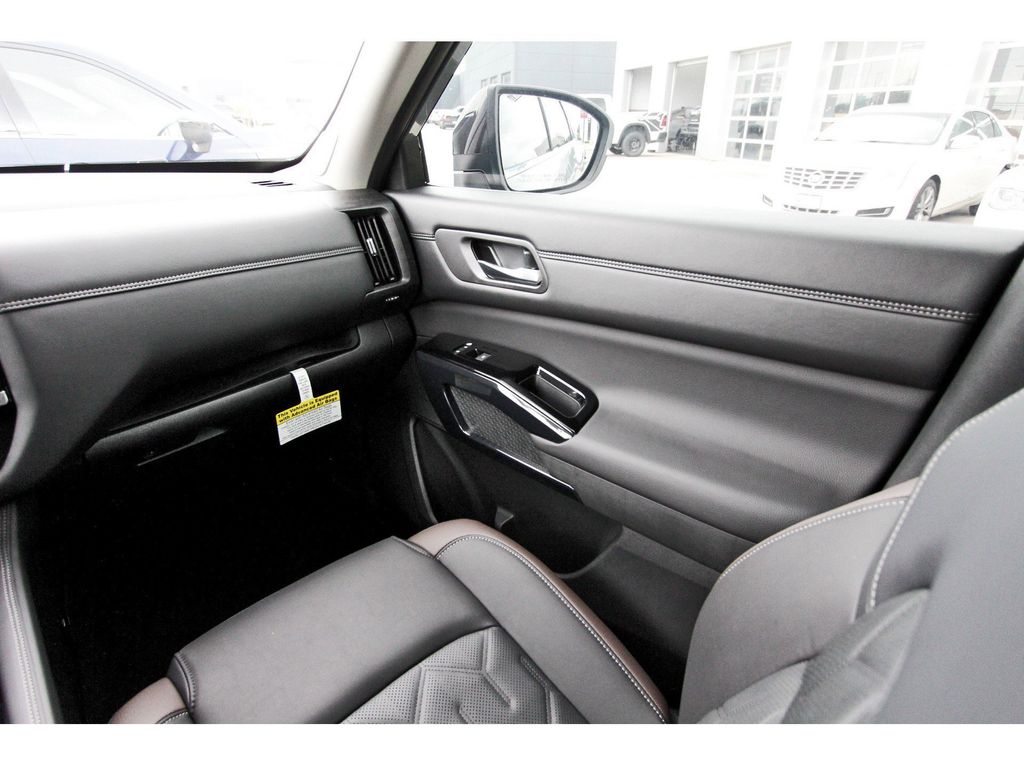2026 Nissan Pathfinder Platinum - 7