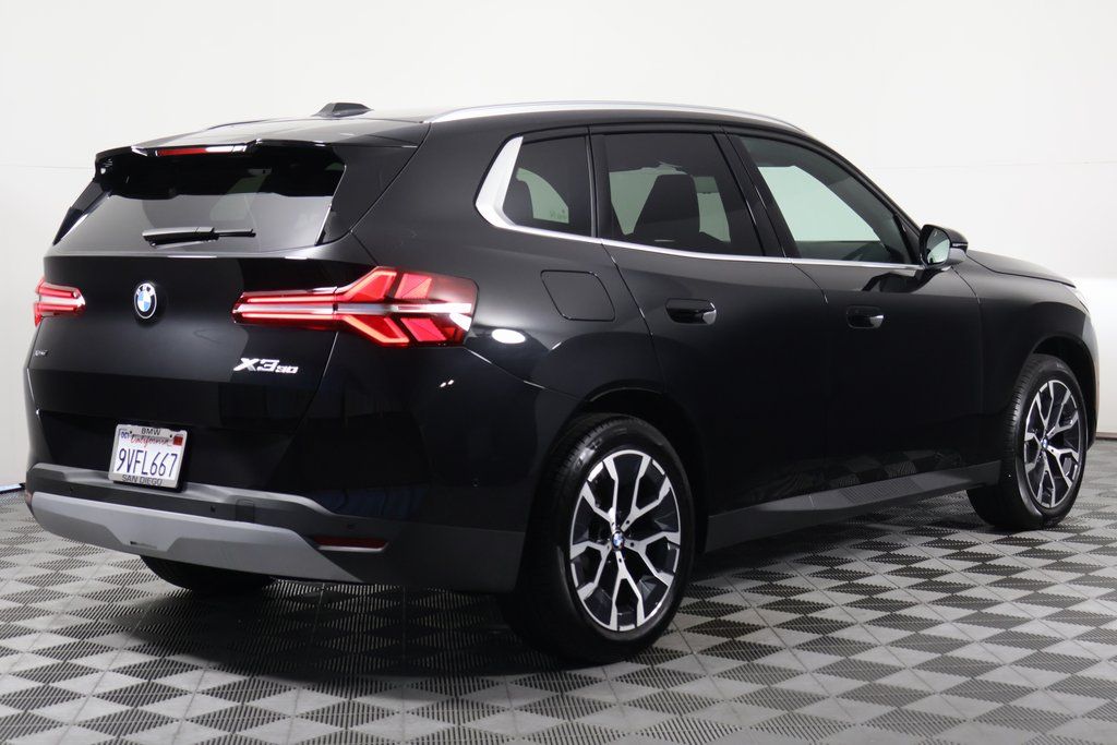 Thumbnail: 2026 BMW X3 - 4