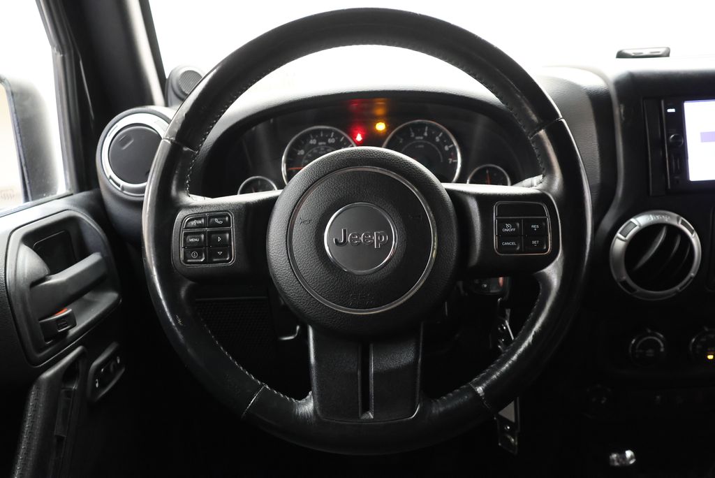 Thumbnail: 2013 Jeep Wrangler - 15