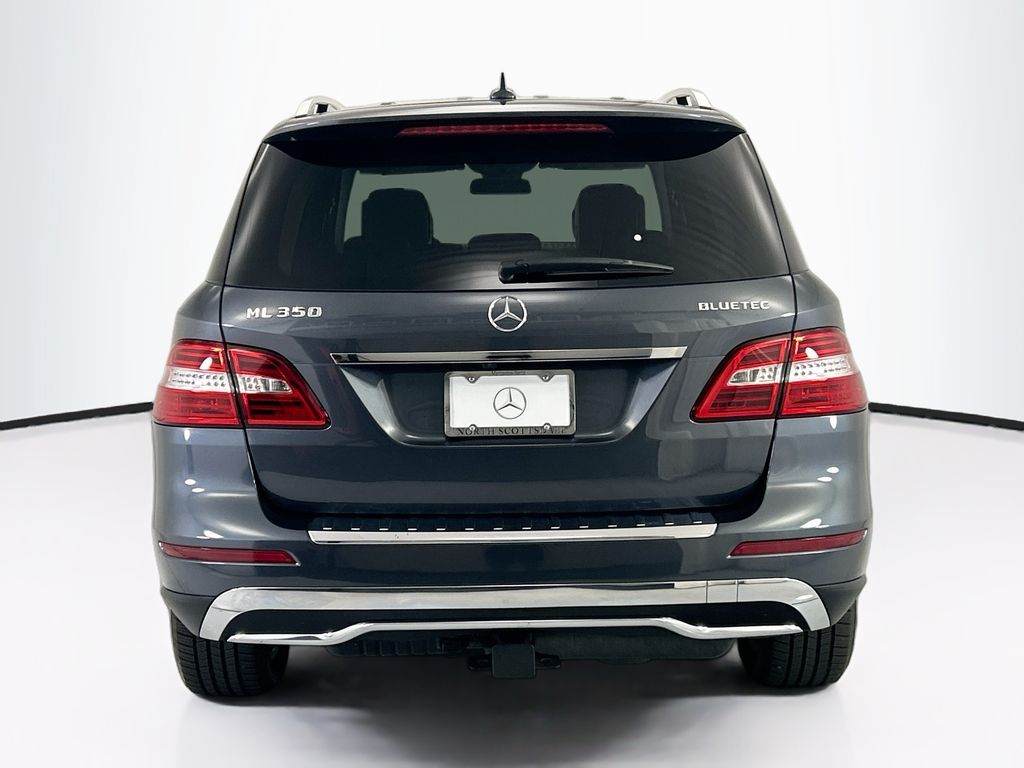 Thumbnail: 2012 Mercedes-Benz M-Class - 6