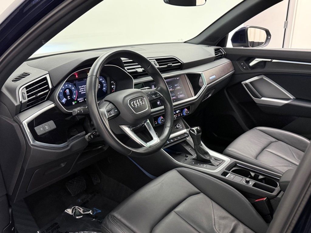 Thumbnail: 2021 Audi Q3 - 28