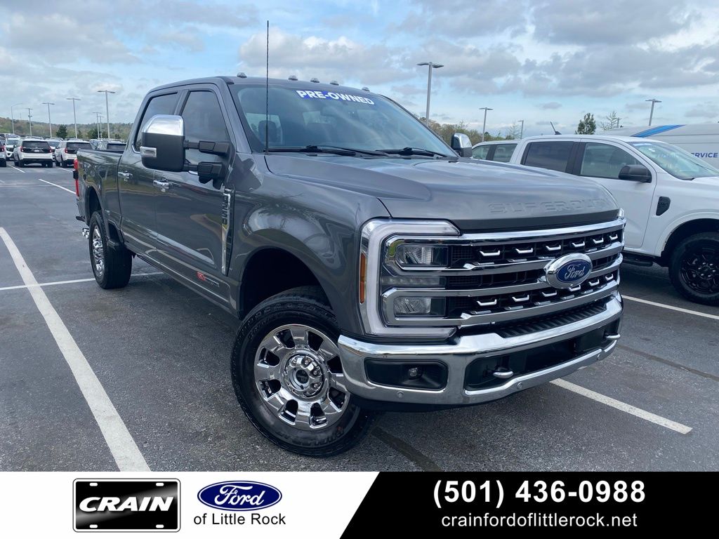 Carbonized Gray Metallic 2024 Ford F-250 Super Duty Lariat Crew Cab 4WD Pickup Truck Four-Wheel Drive Automatic