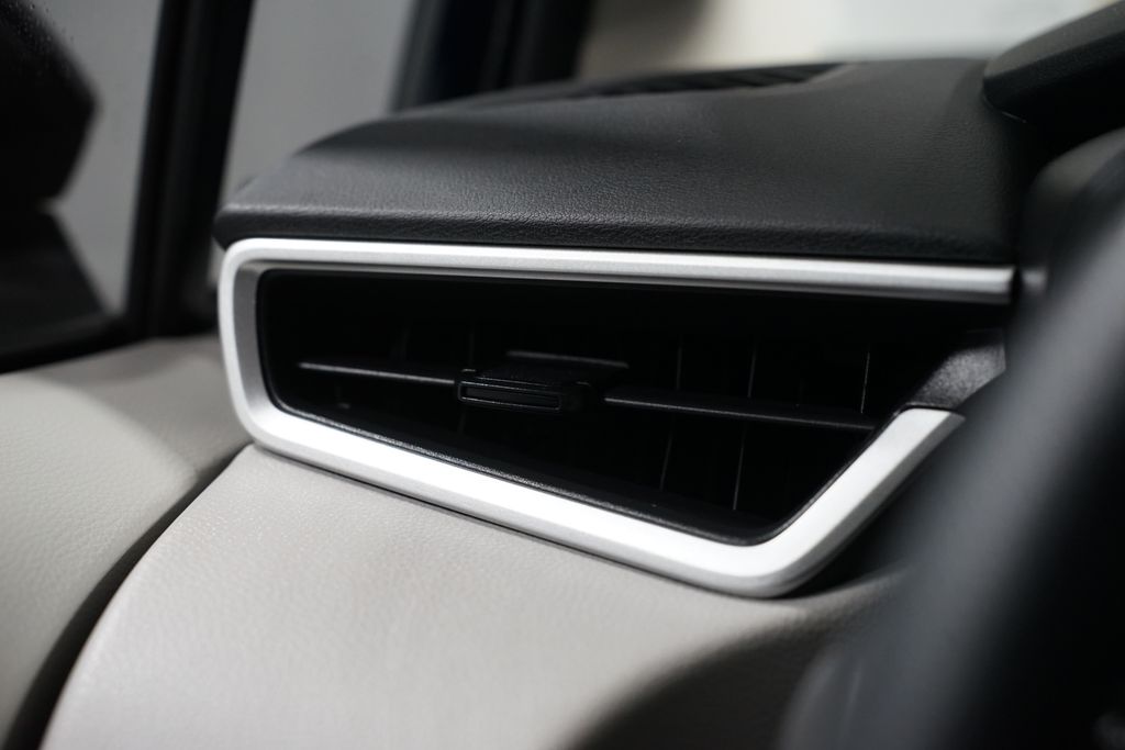 Thumbnail: 2025 Toyota Corolla - 23