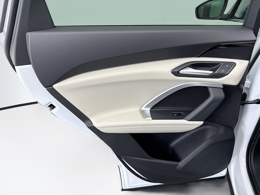 Thumbnail: 2025 Audi Q5 - 26