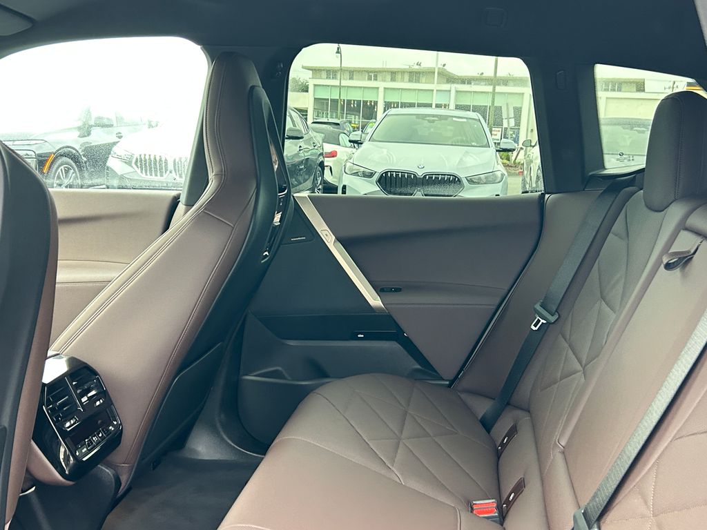 Thumbnail: 2026 BMW iX - 30