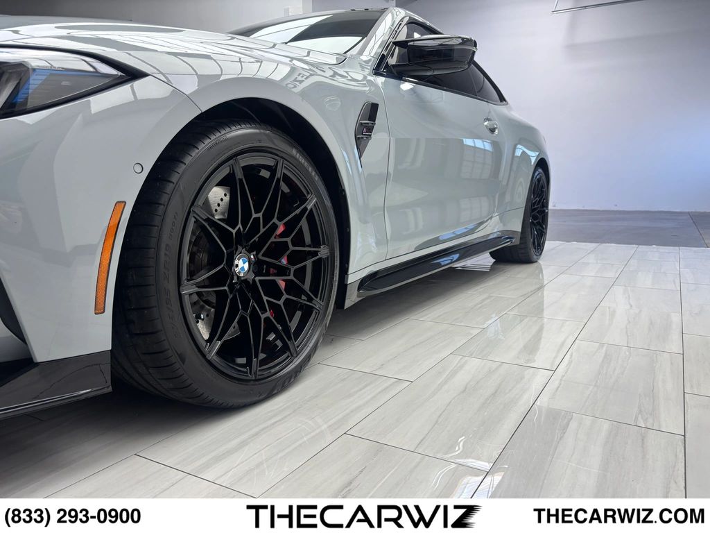 2025 BMW M4