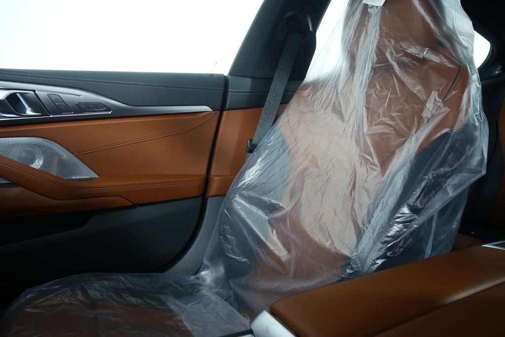 Thumbnail: 2026 BMW 8 Series - 28