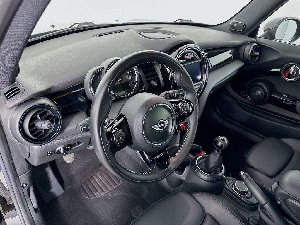 Thumbnail: 2017 MINI Cooper - 9