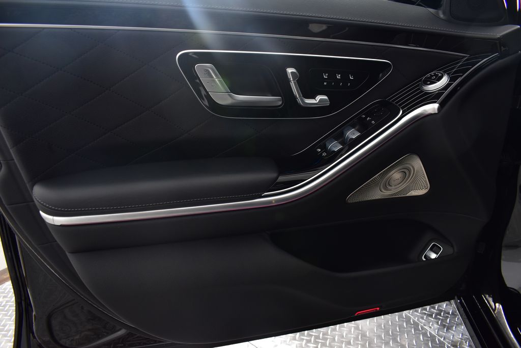 2022 Mercedes-Benz S-Class S 580 13