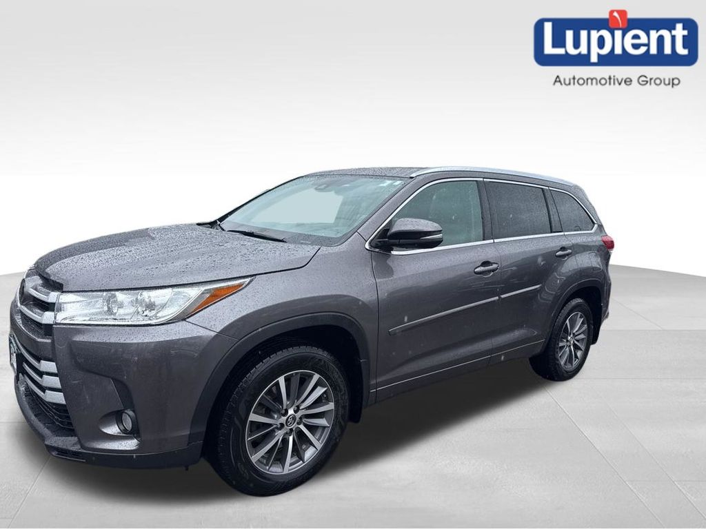Predawn Gray Mica 2017 Toyota Highlander XLE AWD SUV / Crossover All-Wheel Drive 8-Speed Automatic
