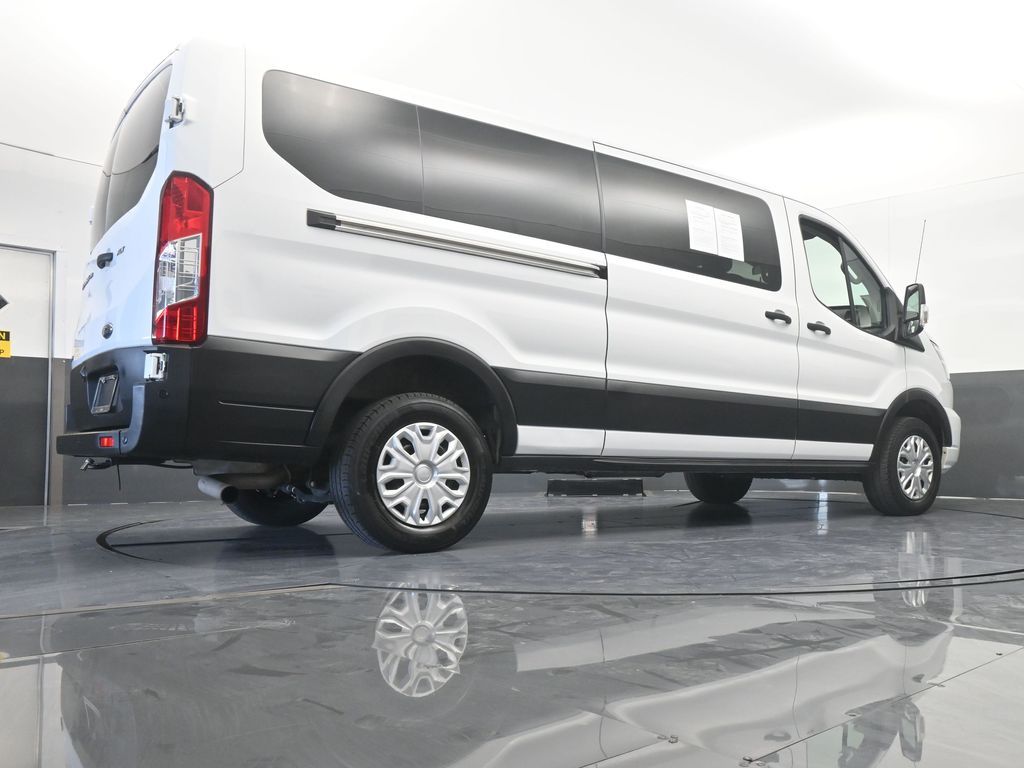 Used 2023 Oxford White Ford XLT image 55