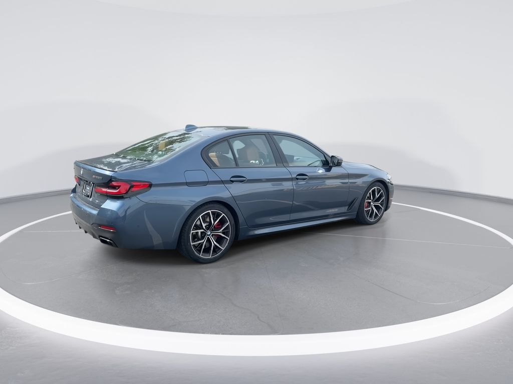 Thumbnail: 2023 BMW 5 Series - 8