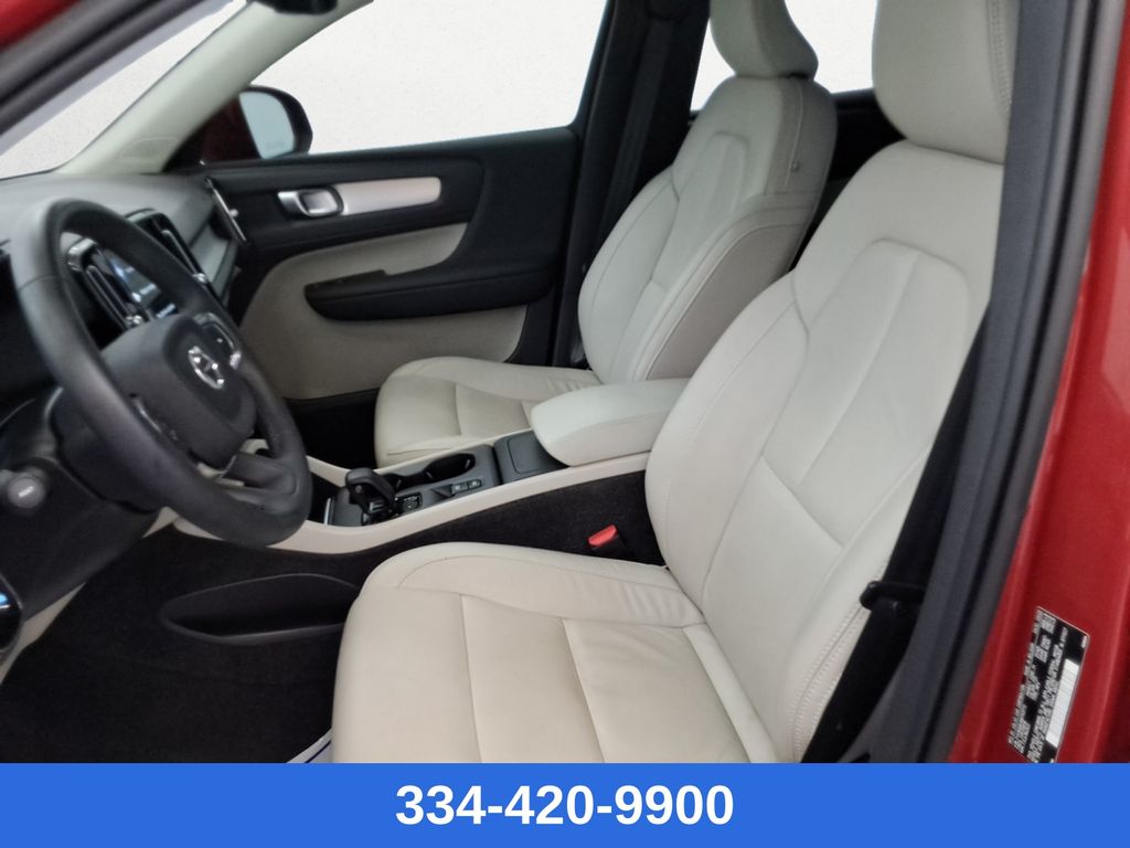 used 2022 Volvo XC40 car, priced at $19,799