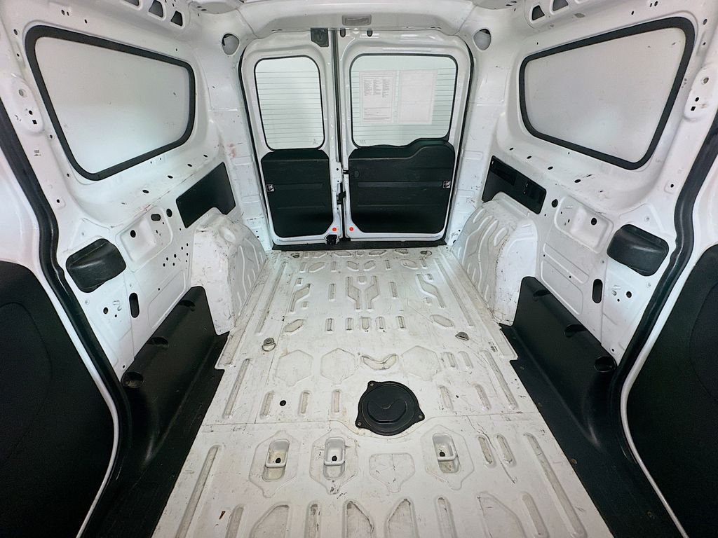 Used 2020 White Ram Tradesman SLT image 13