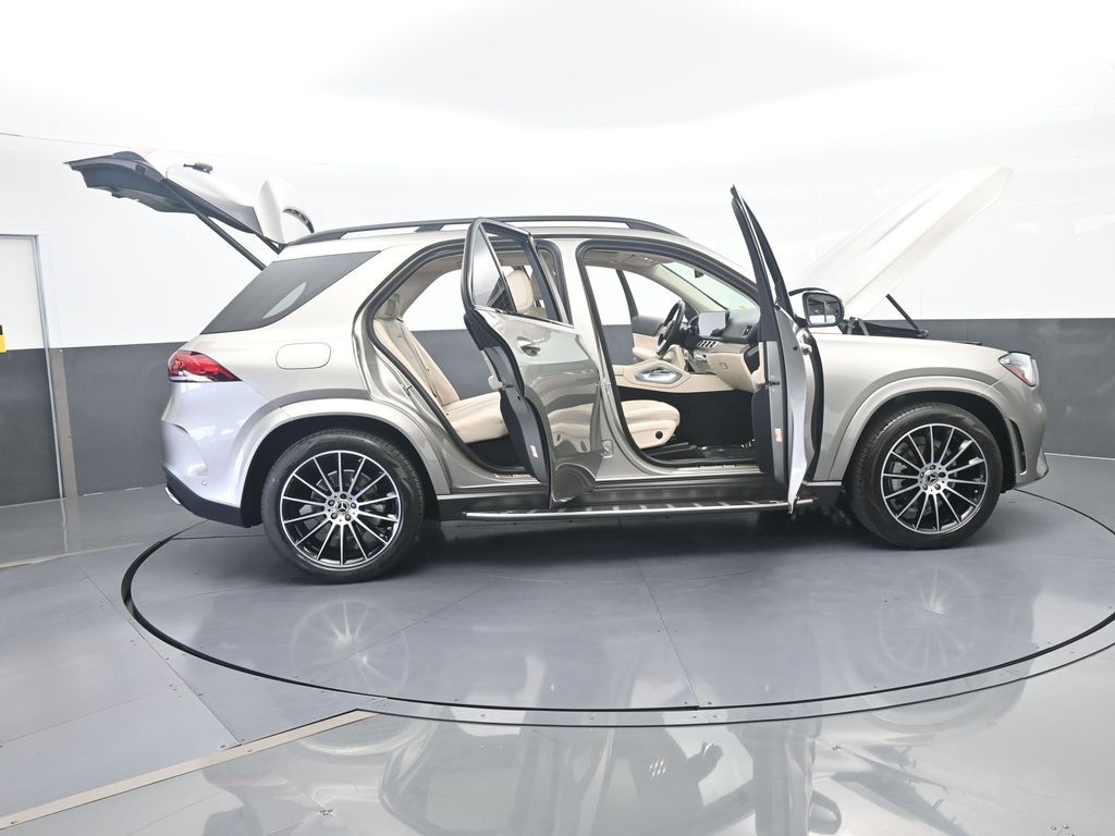 Used 2022 Gold Mercedes-Benz GLE 350 image 75