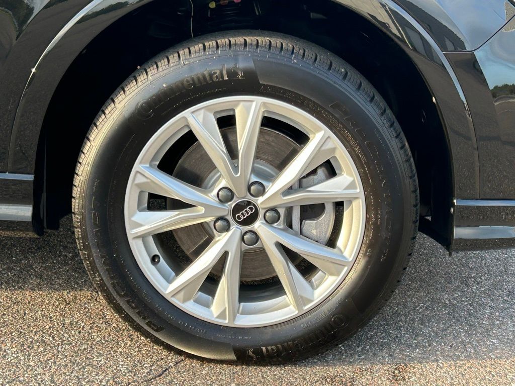 New 2025 Black Audi Premium image 48