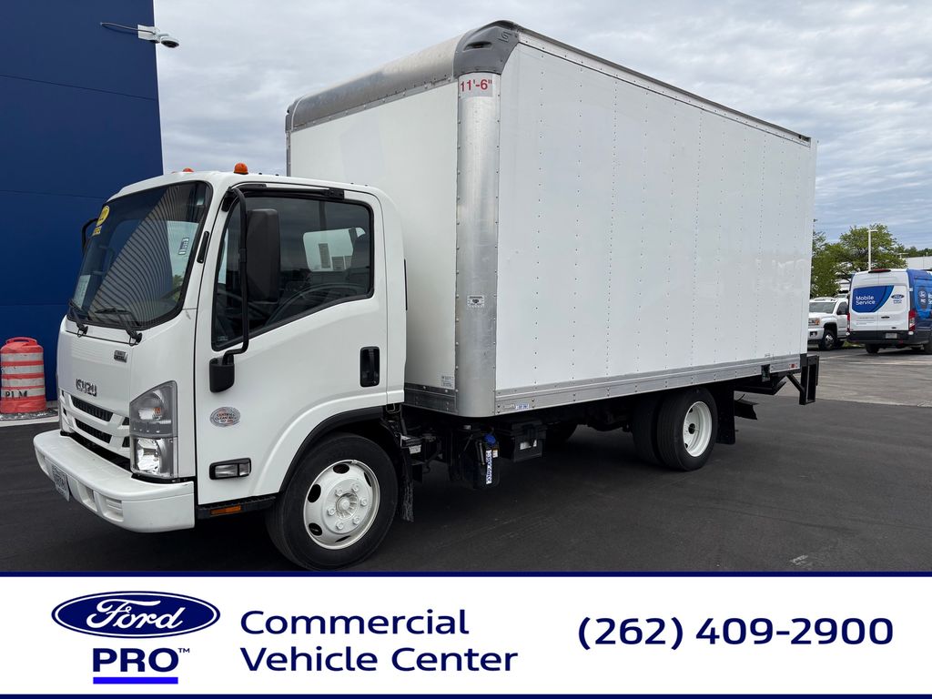2022 Isuzu NPR-HD's photo