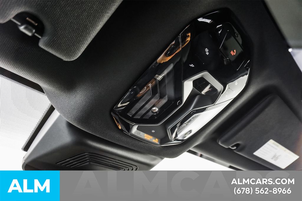 Used 2023 White BMW xDrive50 image 59