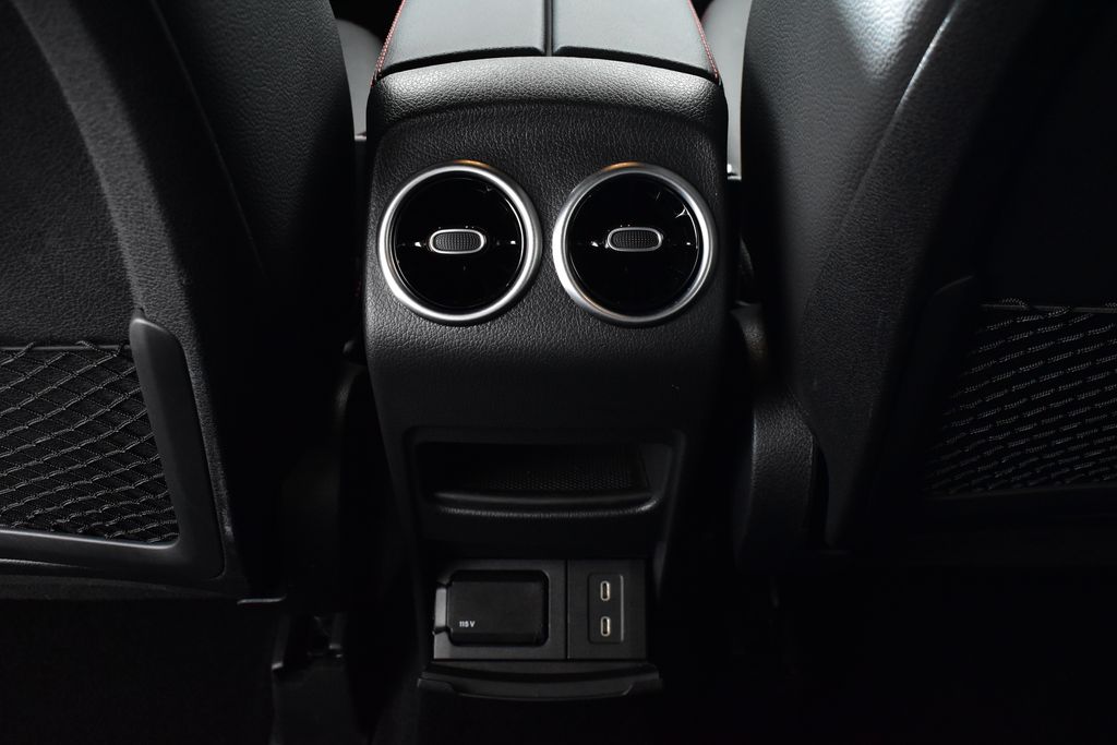 Thumbnail: 2025 Mercedes-Benz GLB - 30